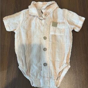 6/$20 Mario Lopez Striped Baby Onesie 99% cotton